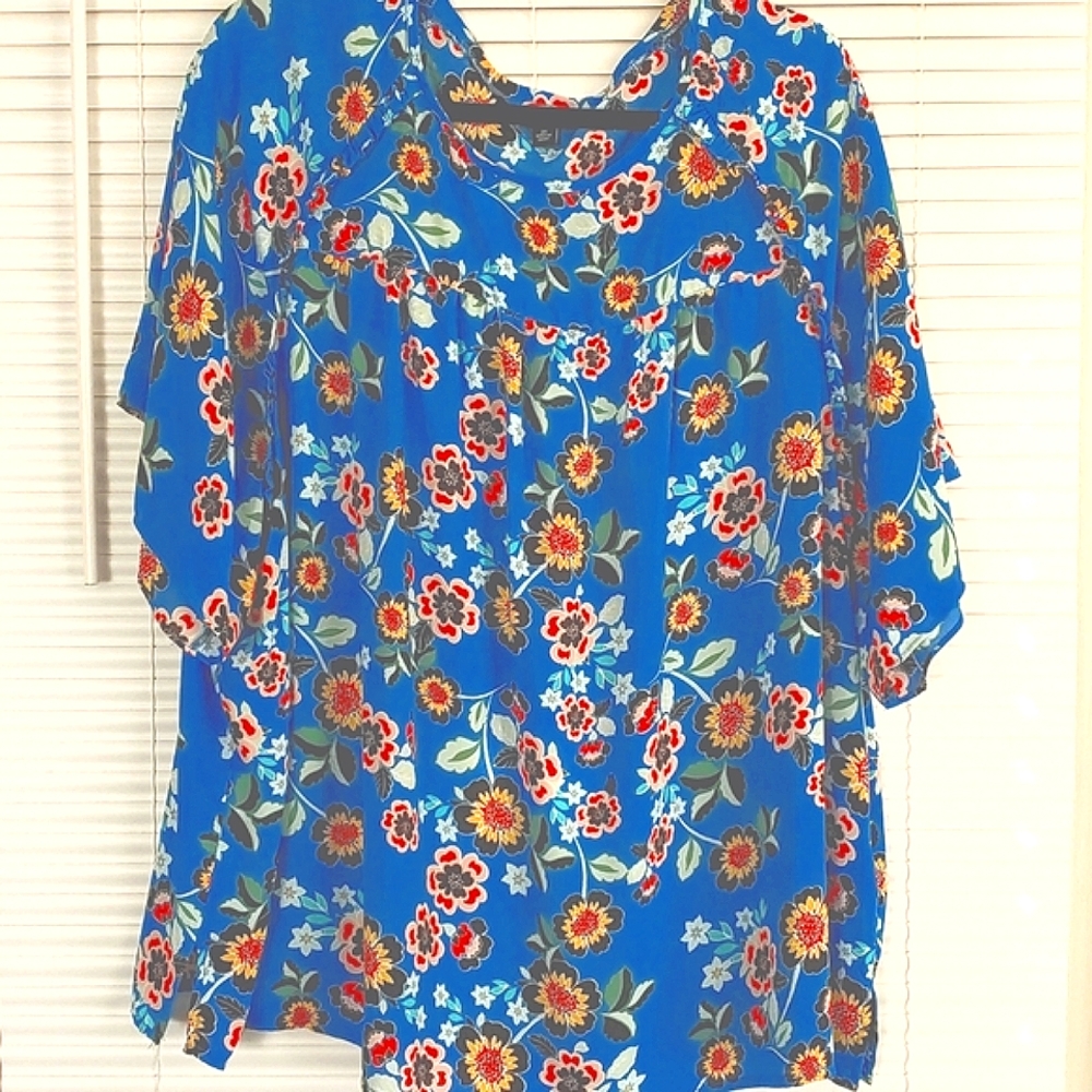 Zac & Rachel Blue Floral Blouse 3X Short Sleeve Ruffle Detail Top